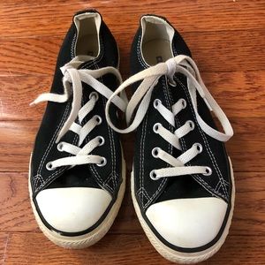 Black Converse All Star youth 2 low cut